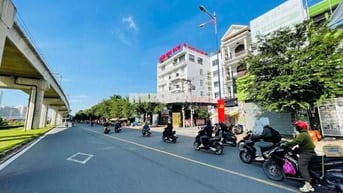 Cực hiếm! Nhà 7x18m  trung tâm Trường Thọ chỉ vài bước ra Ga Metro TĐ!