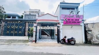 Bán nhà Mặt Tiền Thới Tứ,Hóc Môn. DT 4,2x13m. Giá : 3,9 tỷ