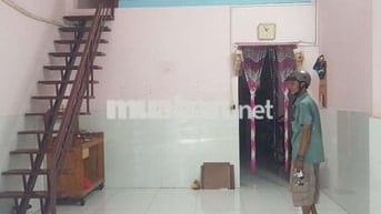 Cho thuê nhà nguyên căn gác lửng dt 5×18 có 2pn,2wc. Có nội thất