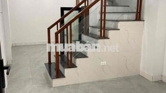 BÁN NHÀ 3 TẦNG 40M  XÂY MỚI KÍNH COONG - PHỐ BẮC CẦU - LONG BIÊN