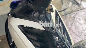 Xe máy Yamaha Exciter 135 côn tay 2012