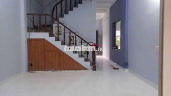 Nhà 56m2 1trệt 2lầu 1tum gần ĐH Luật Ql13 HBP 11triệu