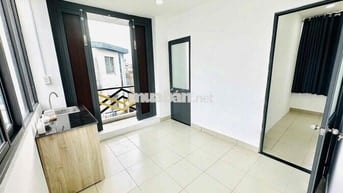 Cho Thuê Căn Hộ 2pn1wc Ban Công Thoáng Full NT Ở Nguyễn Cảnh Chân Q1