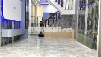 Tôi cần bán nhà Lầu Trệt gần chợ Tân long và ngã ba Ông xã Dĩ An