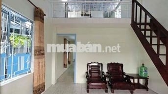 Nhà 2 mặt kiệt rộng thông thoáng Nguyễn Phước Nguyên