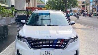 Kia Carnival 2022 2.2D Premium 7 chỗ - 117000 km