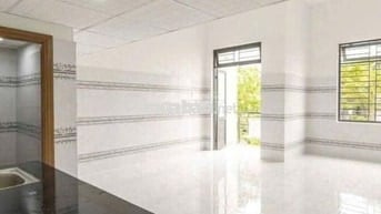 Nhà mặt tiền 2 tầng // Lê đại Hành