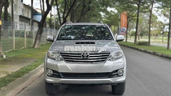 Toyota Fortuner 2015 2.5G - 120000 km
