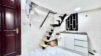 Duplex cửa sổ trời ngay trên đường Sơn Kì - CN1 - cạnh Aeon Mail