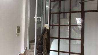 Bán nhà mặt phố Khuất Duy Tiến