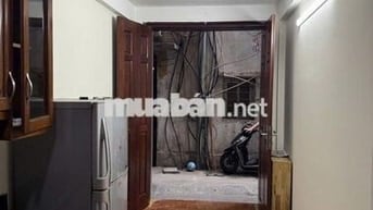 Bán Nhà Lò Đúc 15M x 4T Giá 4,5 Tỷ. Ngõ nông, 15m ra ô tô, 2 thoáng