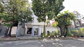 BÁN BIỆT THỰ 240M2 4 TẦNG  QUẬN 12