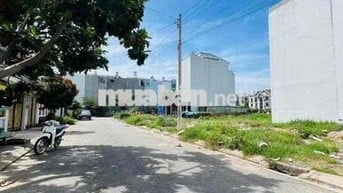 Chủ 9 Cần Bán Miếng Đất Này Để Cho Con Đi Du Học