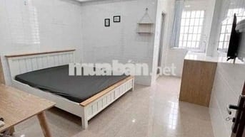 STUDIO FULL NỘI THẤT - CỬA SỔ TRỜI NGAY SÂN BAY TSN - CV GIA ĐỊNH