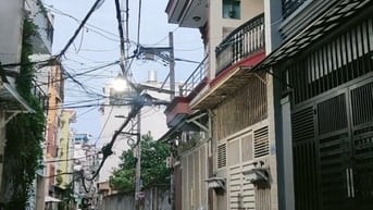 BÁN NHÀ HẺM XE HƠI NGAY CHỢ CÂY QUÉO PHÚ NHUẬN 