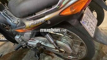 nhà không có chỗ để cần bán xe