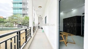 Cho thuê phòng trọ Quận 3, Ban công, 30m2, Full nội thất, gần Quận 1