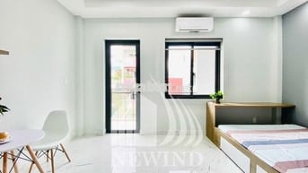 Căn Hộ Ban Công Đầy Đủ Nội Thất Nội Khu Khu Dân Cư Tân Quy Đông Quận 7