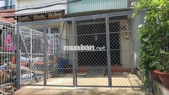 Nhà mặt tiền KDC Đại học TCKT An Dương Vương Bình Phú cần bán gấp