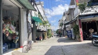 BÁN NHÀ HƯƠNG LỘ 2 NGAY BỐN XÃ 4x12m HXH 6M 3TẦNG 3PN SHR