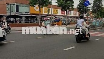 Cạnh ST Emart, Phan Văn Trị, 3 Tầng, 4 PN