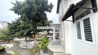 CHO THUÊ NHÀ SÂN VƯỜN 2000M2 KHU HÒN SỆN NHA TRANG GIÁ 25 TRIỆU/ THÁNG