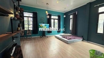 Bán biệt thự 235m2, 2 tầng BTCT trung tâm Quận 7 giá SỐC chỉ 18.5 tỷ!!