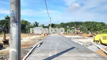 Cần bán đất sổ riêng ngay chợ bến cá .cầu tân triều