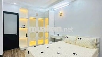 Bán Nhà Đẹp ,Hẻm Xe Hơi trước nhà ,đường Huỳnh Tấn Phát Q7 .