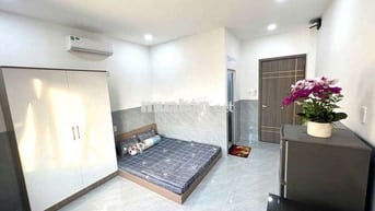 CHO THUÊ CHDV FULL NỘI THẤT CỬA SỔ TRỜI GẦN DH NGUYỄN TẤT THÀNH