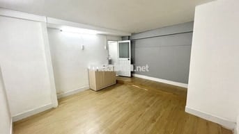 CHO THUÊ PHÒNG Studio 15m2 Q10 Giá 2tr950 Ngay Sau Lưng UEH