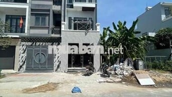 bán nhà 2lầu 1trệt sổ riêng hoàn công khu tái định cư phường bửu long.