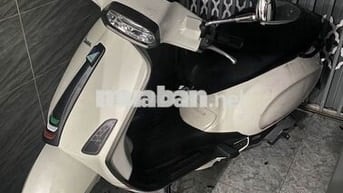 Chính chủ bán xe Vespa Sprint 2019 125