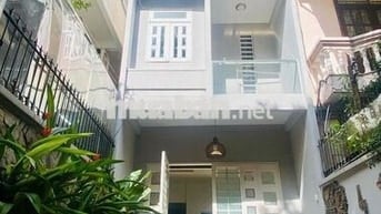 Cho thuê nhà mặt tiền đường Cộng Hòa, dt 5x30 trệt 3 lầu