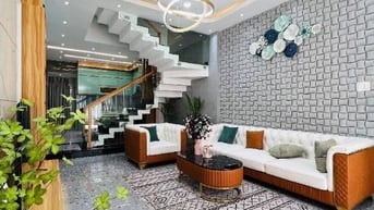 SOS! Cần bán nhà ngay Nguyễn Khoái, phường 2,Quận 4, giá 3.25 tỷ,m
