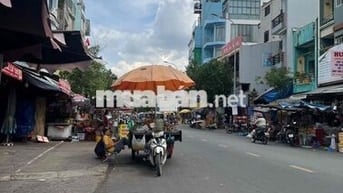 NHÀ C4 NGAY CHỢ CÂY QUÉO. 70M2 NGANG 5M NỞ HẬU. HXH TỚI CỬA. CHỈ 7X Ty