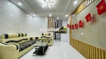 Bán nhà Văn Chương Đống Đa , 4 tầng 21m2, mặt tiền 3,2m, 4 ngủ ,5,6tỷ