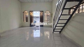 GIÁ RẺ - Cho Thuê Nhà Nguyên Căn Rộng Rãi Đường Xe Tải