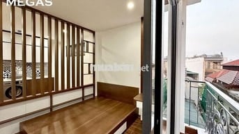 CHO THUÊ CĂN HỘ DỊCH VỤ MỚI TINH NGAY CẠNH HỒ TÂY CÓ BAN CÔNG THOÁNG
