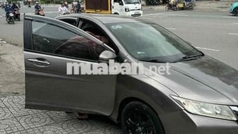 Honda City 2016 1.5 CVT - 200000 km