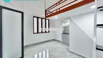 CHO THUÊ PHÒNG GÁC MỚI XÂY NGAY NGÃ TƯ HÀNG XANH Ở BÌNH THẠNH