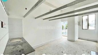 MỚI XÂY CÓ GÁC BAN CÔNG KHÔNG GIỚI HẠN NGƯỜI Ở LẠC LONG QUÂN TÂN BÌNH