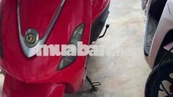 Xe tay ga SYM Shark màu đỏ