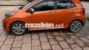 Kia Morning GT Line 2021 màu cam số tự động