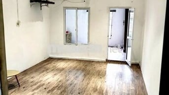 Cho thuê nhà tập thể K1 mặt phố Giảng Võ.