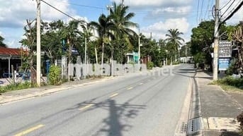 BÁN ĐẤT TẶNG NHÀ CẤP 4 , LÔ GÓC 2 MT