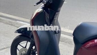Xe máy Honda SH Mode màu đỏ
