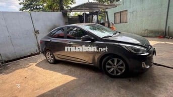 Hyundai Accent 2011 1.4 MT - 100000 km
