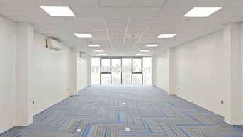 🏡 CHO THUÊ NHÀ MT NGUYỄN BÁ TUYỂN_K300_7x20m_HẦM 5 LẦU, THANG MÁY.