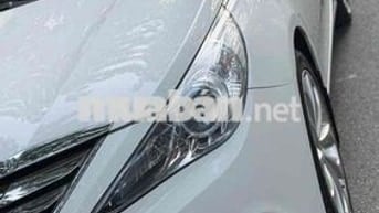 Hyundai Sonata 2011 2.0 AT - 100 km